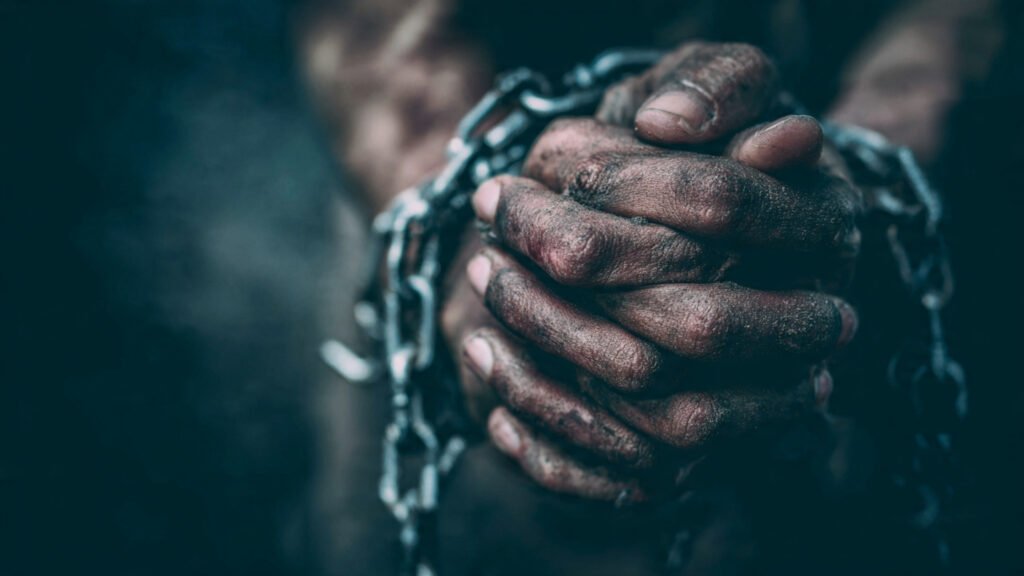 breaking the chains a powerful daily prayer